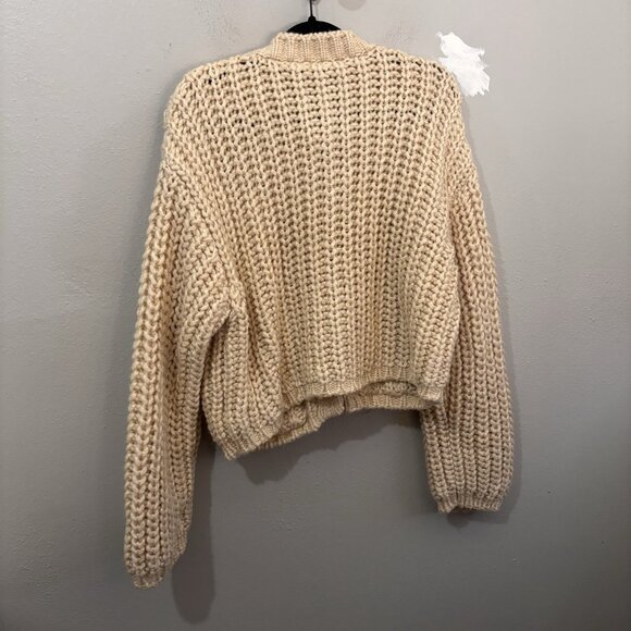 Zara Beige Chunky Knit Gold Button Cardigan Sweater Front Pockets Size Medium - Picture 5 of 8